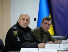 Микола Матвієнко та Юрій Ключка беруть участь у засіданні Ради оборони Донецької області