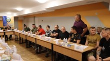 Жваве обговорення актуальних питань за участі представників влади, ветеранів та членів родин Захисників України. Ветерани діляться своїм досвідом та баченням майбутнього
