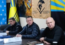 Вадим Лях, Олександр Гончаренко та Олександр Журавльов під час засідання Конгресу сидять за столом