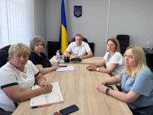 Представники структурних підрозділів Донецької облдержадміністрації під час засідання