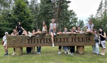 Діти з Бахмутської громади відпочивають у Терветському природньому парку.