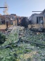 Обгорілий та зруйнований російськими окупантами будинок.