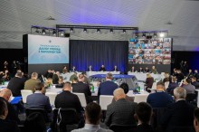 Учасники засідання Конгресу сидять у залі