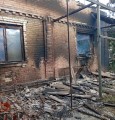 Пожежа в будинку після ворожого обстрілу