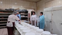 Наталія Адамова на фабриці "Валенсія" у Слов'янську