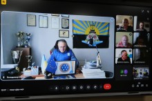 Мицик Володимир 
Начальник управління фізичної культури та спорту, онлайн