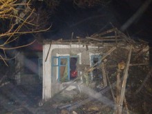 Зруйнований будинок після ворожого обстрілу