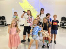 Спів з мікрофоном на музичному занятті