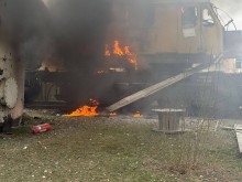 Залізнодорожна техніка палає після ворожого обстрілу