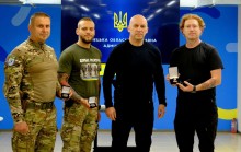 Вадим Філашкін та представники евакуаційної групи "Білий Янгол".