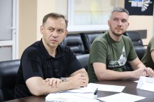 Учасники засідання Ради оборони Донецької області