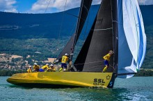 Спортсмени збірної України з вітрильного спорту ведуть команду до перемоги на яхті класу SSL 47 завдовжки понад 14 метрів