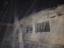 Зруйнований будинок після ворожого обстрілу