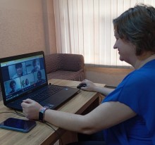 Бібліотекарка Костянтинівки бере участь в онлайновій зустрічі з колегами з Ужгорода