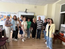 Учасники тренінгу під час заняття.
