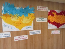 колективні панно, присвячені темам миру та дитинству