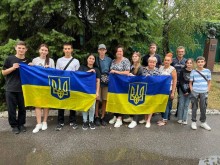 Учасники святкового заходу з нагоди Дня Незалежності України у Курахівському хабі