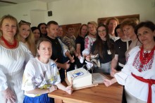Презентація унікальної книги-збірки «Донеччина вишивана», яка є вишитою історією 45 громад області і 5 районів.