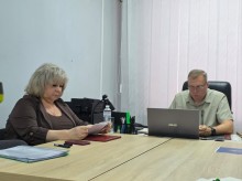 Заступник голови Донецької ОДА Олександр Шевченко та директор департаменту соціального захисту населення Олена Токарева