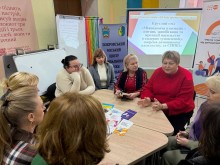 Під час круглого столу «Міжвідомча взаємодія з питань запобігання та протидії насильству» переселенки з донецької області обговорили про координацію зусиль різних державних та недержавних установ для ефективної боротьби з насильством у суспільстві.
