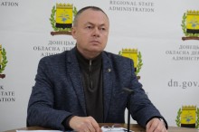 Заступник голови Донеччини Ігор Бойко на нараді, уважно слухає.