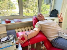 Начальник управління фізичної культури та спорту Донецької ОДА Володимир Мицик бере участь у донорській акції «Твоя кров для перемоги»