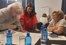 Педагоги з різних областей України під час тренінгу з безпеки дітей у ЗДО в межах проєкту Save the Children і МОН України.