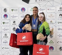 Українські скелелазки з нагородами