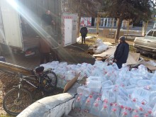 Благодійна організація благодійний фонд «ЯНГОЛИ СПАСІННЯ» забезпечує населення, яке постраждало внаслідок військових дій, продуктовими наборами, будівельними матеріалами та питною водою