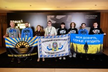 Команда Донецького національного технічного університету перемогла у першому інженерному челенджу від Brave1. Спільне фото.