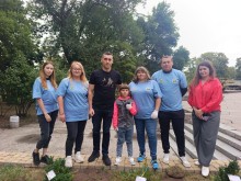 Молодь Добропільської громади разом із начальником міської військової адміністрації долучилася до висадження самшитів та ялівців біля Музею сучасної російсько-української війни у Дніпрі.