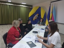 Інна Терещенко -заступник міського голови привітала і подякувала присутнім;
Фесенко Надія -заступник начальника Добропільського управління Покровської філії ДОЦЗ, Кондрашова Олена Юріївна -консультант роботодавця відділу надання послуг роботодавцям Добропільського управління Покровської філії ДОЦЗ