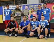 Ганна Адамовська разом із командою переможців «Макстрой»