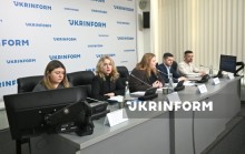 Представники Міністерства молоді та спорту на брифінгу