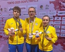 Українські спортсмени з медалями після змагань