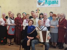 Костянтин Діденко співає у хорі «Журавка» у м. Кам’янське.