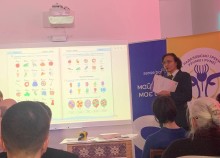 Презентація видань на подіумі конференції