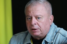 Учасник Всеукраїнської науково-практичної конференції з національно-патріотичного виховання під час пленарного засідання