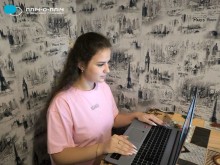 Учасниця зустрічі