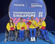Українські спортсмени разом із нагородами