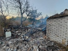 Зруйнований будинок після ворожого обстрілу