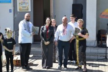 Учасників концертної програми відзначили подарунками