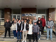 Студенти Слов’янського фахового коледжу транспортної інфраструктури збираються на освітніх локаціях, аби скласти Єдиний державний кваліфікаційний  іспит.