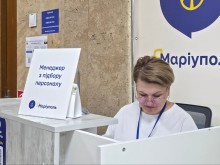 Працівниця Центру ЯМаріуполь
