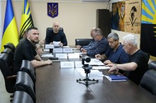 Вадим Філашкін із членами Ради оборони Донецької області.