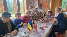 Діти під час активностей у літньому
пластовому таборі «Земля велетнів»