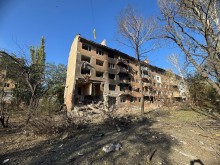 Багатоповерховий будинок, зруйнований окупантами