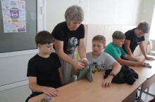 Діти Донеччини під час виконання творчих завдань на екомарафоні