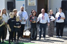 Учасників концертної програми відзначили подарунками