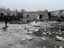 Зруйнована територія підприємства